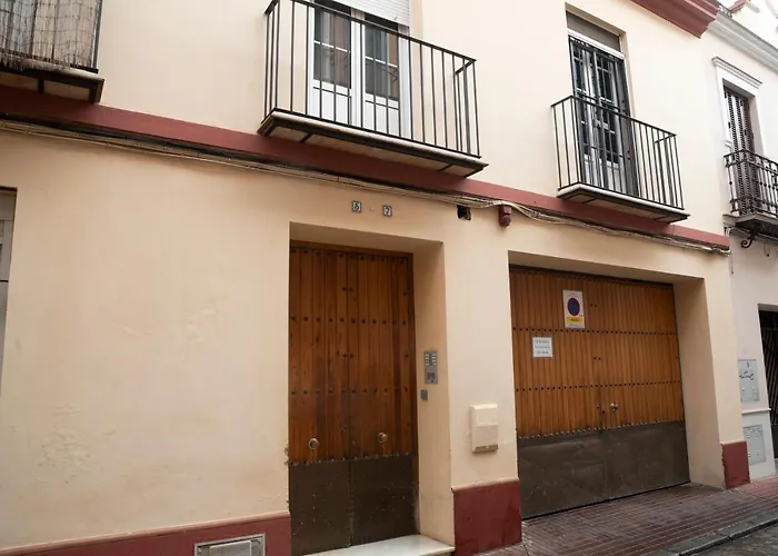 180 Ideal Apartamento Con Patio San Bernardo 2 Σεβίλλη